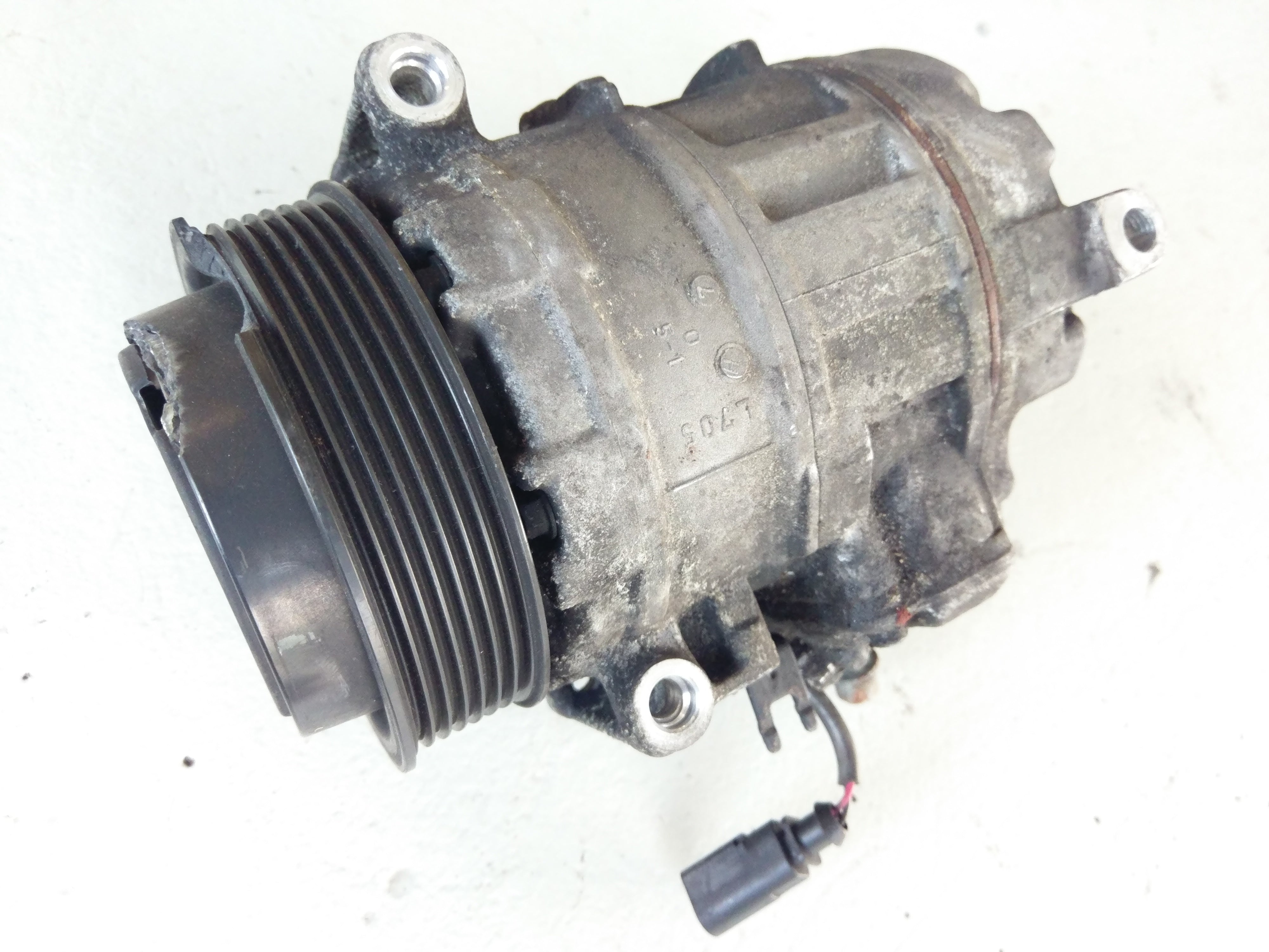 Porsche Panamera Turbo [2010] - Air conditioning compressor