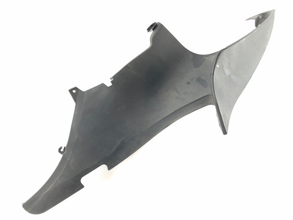 Kan på Spyder SM5 [2009] - beklædning af nedre sideklædning til højre