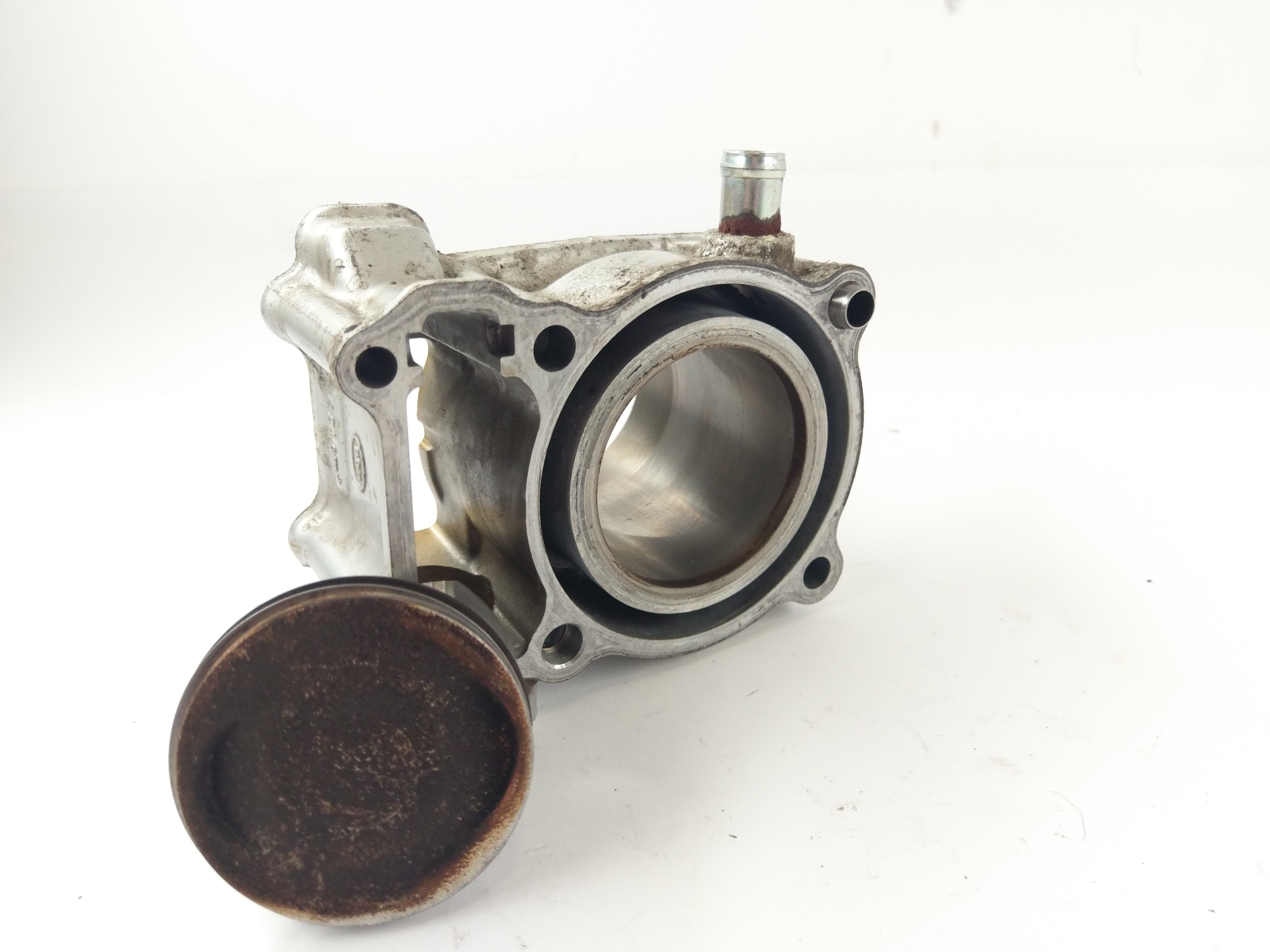 Honda CBR 125 JC34 [2006] - Cylindre avec piston