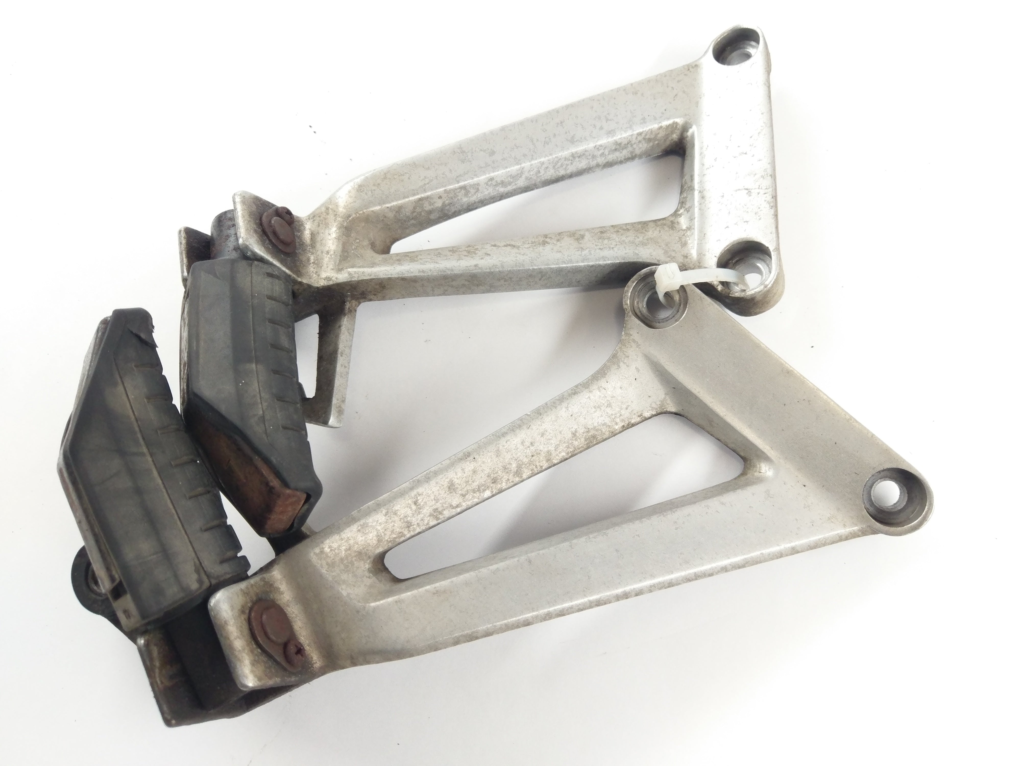 Honda CBR 125 JC34 [2006] - Passenger footrests with holder