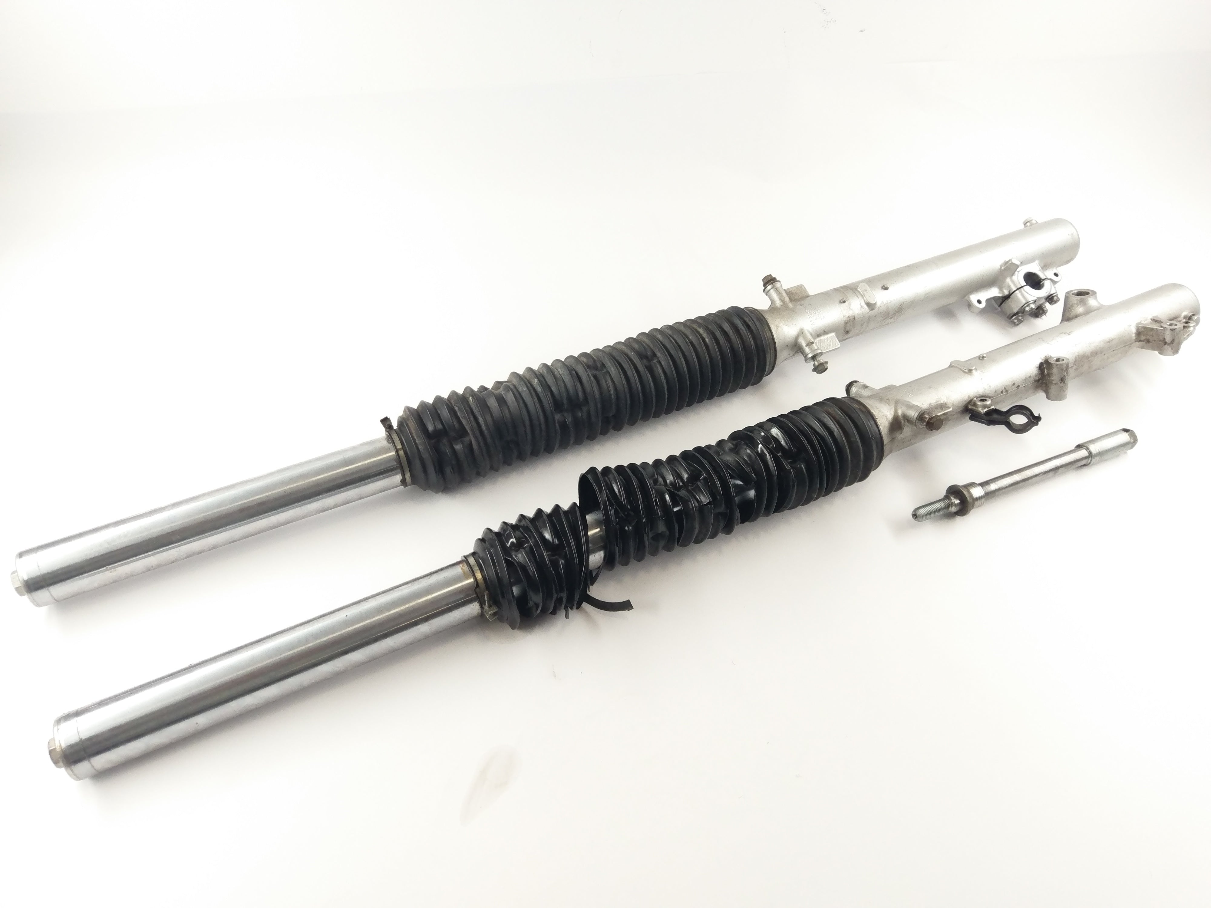 Honda NX 650 Dominator RD02 [1992] - Fork Telescopic fork with axle