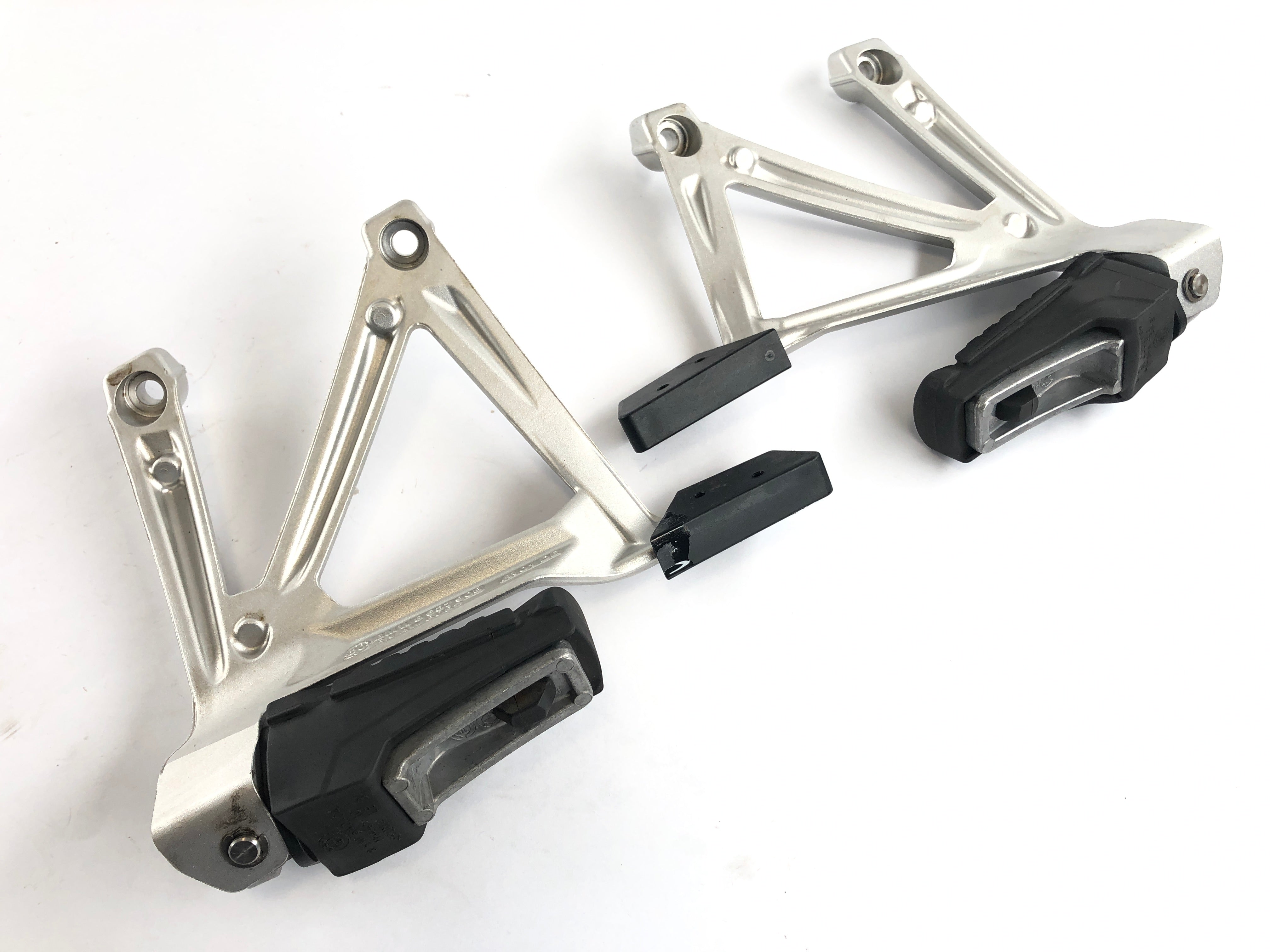 BMW R 1200 GS LC [2016] - Passenger footrests with holder left and right