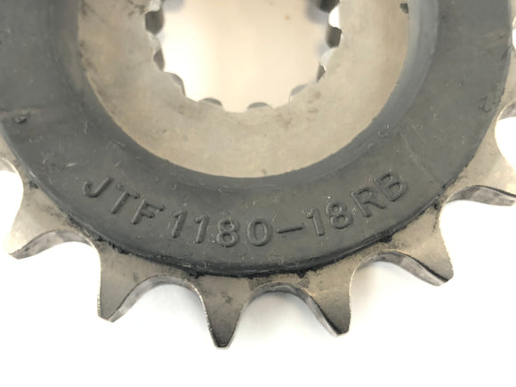 Triumph Speed ​​Triple 1050 515nj [2006] - Pinhão de acionamento com roda de corrente e ingestão de roda de corrente