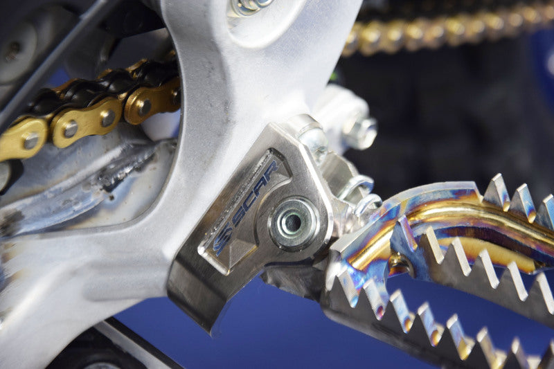 Yamaha Yz 450 [SCAR] - Titanium footrest bracket