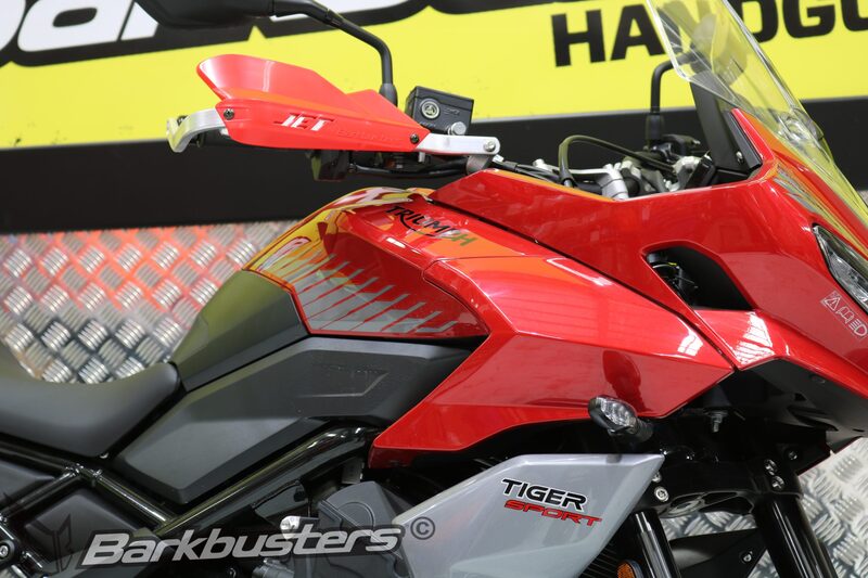 Triumph Tiger 660 [BARKBUSTERS] - Kit bulloneria attacco a due punti - TRIUMPH Tiger 660 Sport