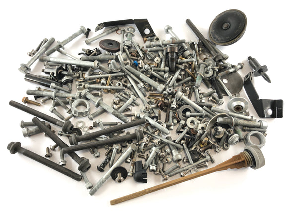 BMW F 800 ST [2006] - Remaining parts and screws bundle