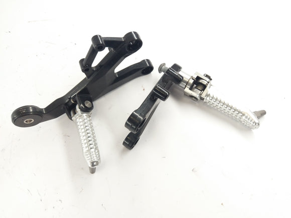 BMW S 1000 RR K10 [2010] - voetsteunen van voetgras met houder links en rechts