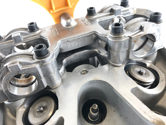 BMW F 650 CS Scarver [2001] - Hlava válce