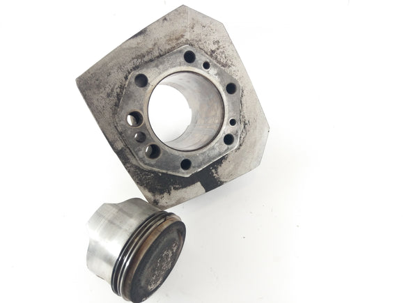 Moto Guzzi Mille GT [1990] - Cylinder med kolv