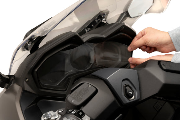 KYMCO AK 550 PREMIUM [2025] – Protector Dashboard – Läpinäkyvä