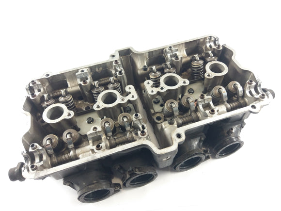 スズキGSXR 1100 GV73A [1992]  - シリンダーヘッド