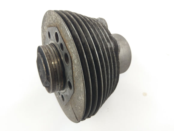 Moto Guzzi V7 Special [1970] - Cilinder met zuigers