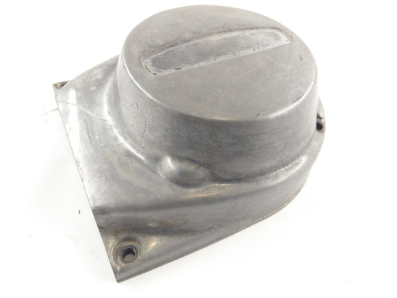 Suzuki GT 550 [1978] - Krycí víko pro krytí alternátoru