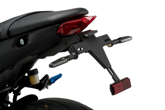 KTM RC 390 [2025] – LED osvětlení SPZ Angle – Black