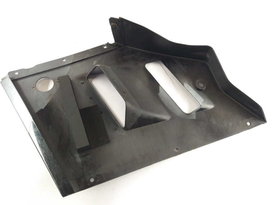 Suzuki GSXR 1100 GV73A [1992] - Side panel right top