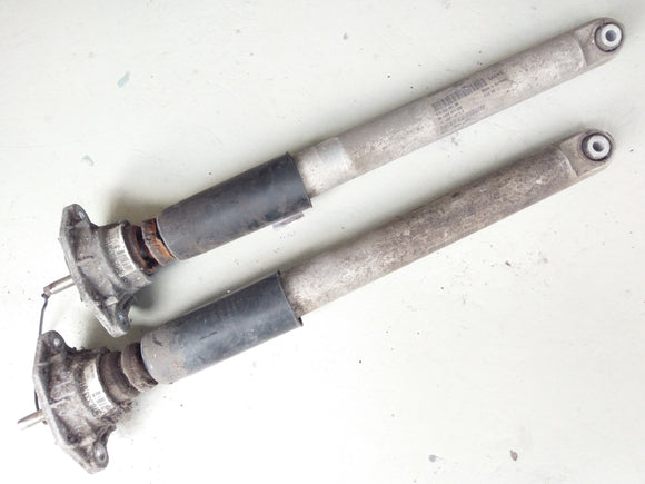 Porsche Panamera Turbo [2010] - Iskun absorboiva ilmajousitus takana 9703316104 ja 97033306106