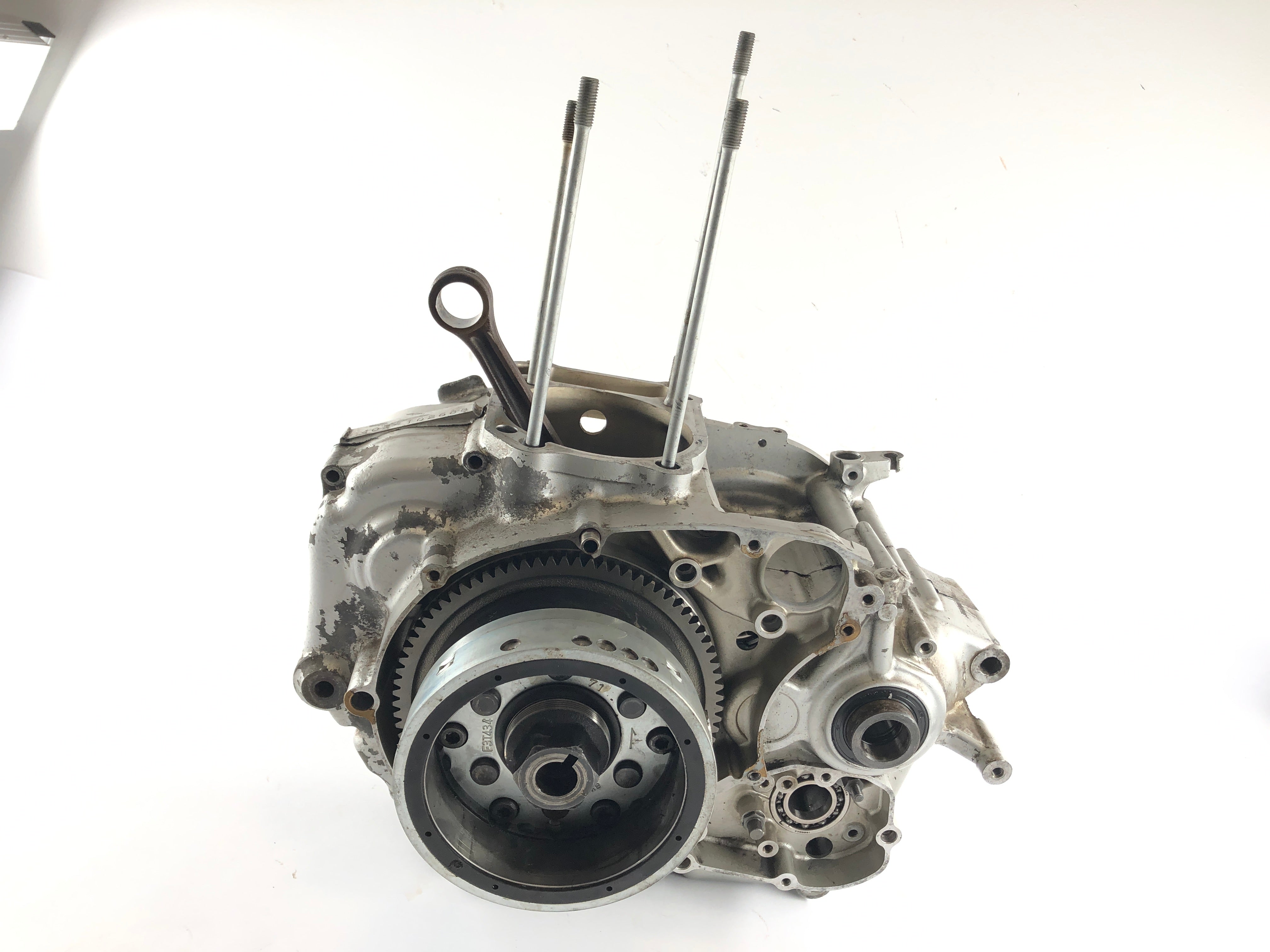 Suzuki LS 650 NP41B [1990] - Engine housing with crankshaft and flywheel - 0