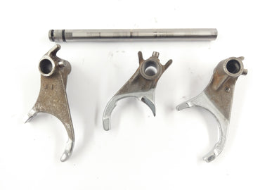 Triumph Trophy 900 T300 [1992] - Kytkinhaarukat kytkentäkynnet asetettu - 0