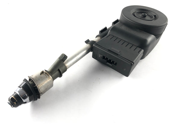 BMW M 535i E28 [1986] - 自动天线折断