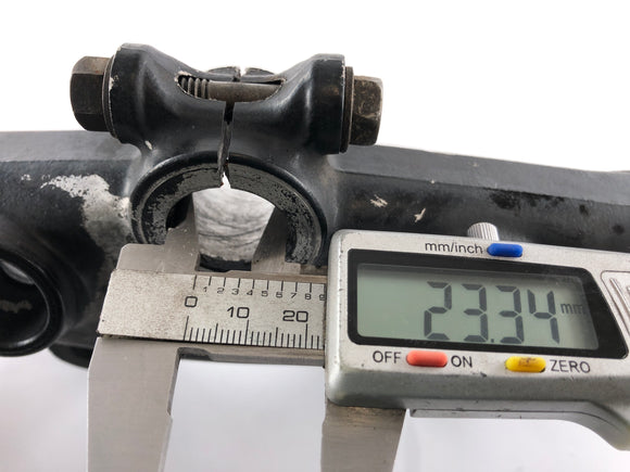 Suzuki DR 600 SN41A [1986] - Fork Bridge over