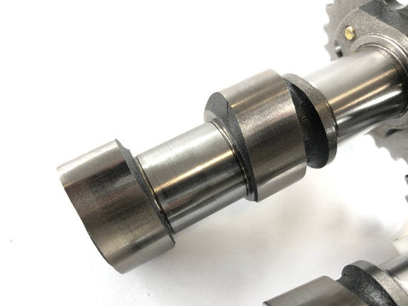 Can на Spyder SM5 [2009] - Распределительные валы установили пару переднего цилиндра