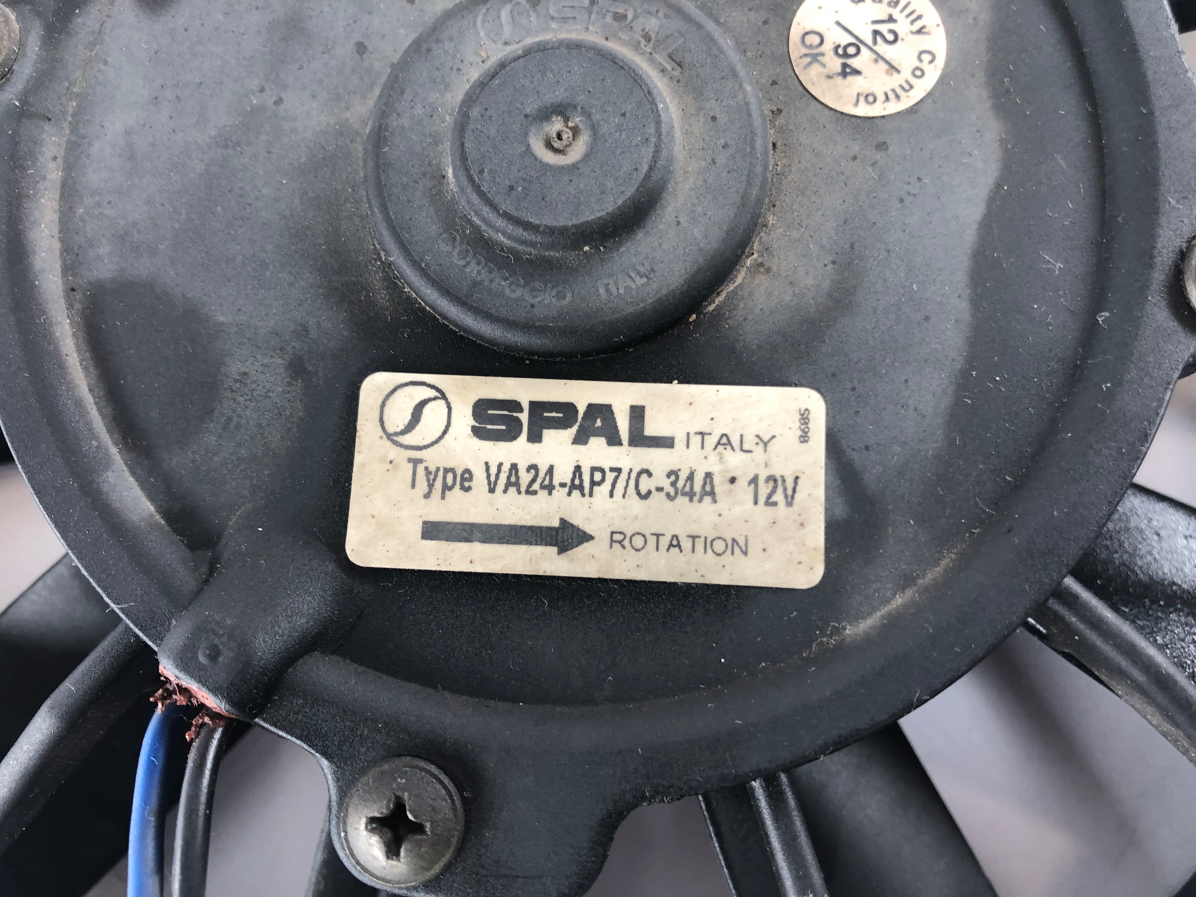 Triumph Daytona 1200 T300D [1995] - Radiator fan