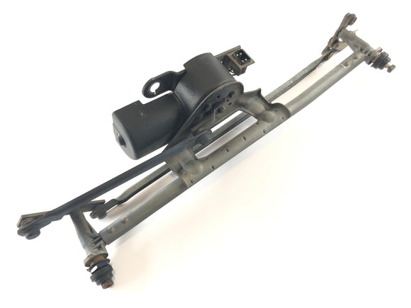 BMW M 535i E28 [1986]  - 带杆的挡风玻璃刮水器发动机0 390 241 093