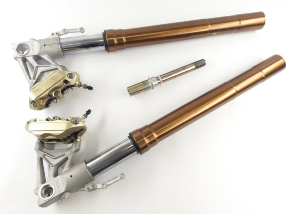 Benelli TNT 1130 Sport [2002] - Widelec z osi i zaciski hamulcowe