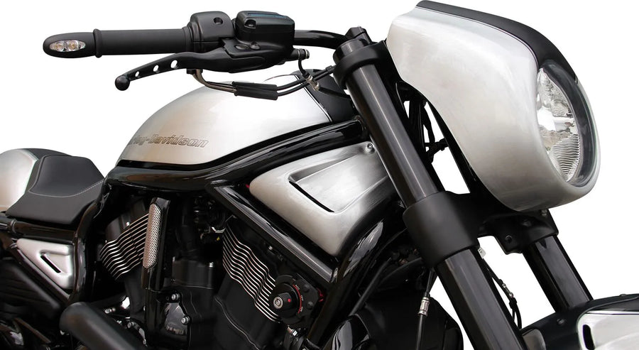 Harley Davidson V-Rod [CULT WERK] – Frontlyskledning