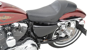 Harley Davidson Sportster 883 Iron XL [SADDLEMEN] – Panca Americano Cafe 2-Up - 0