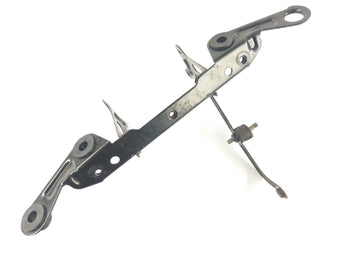 Aprilia RST 1000 Futura [2004] - Posiadacz wspornika Strut