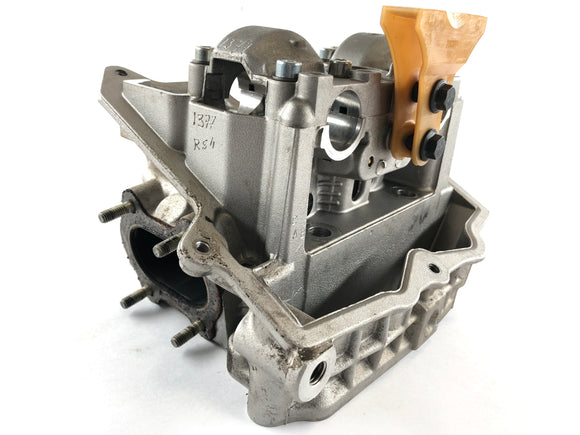 can on the spyder sm5 [2009]  - 正面のシリンダーヘッド