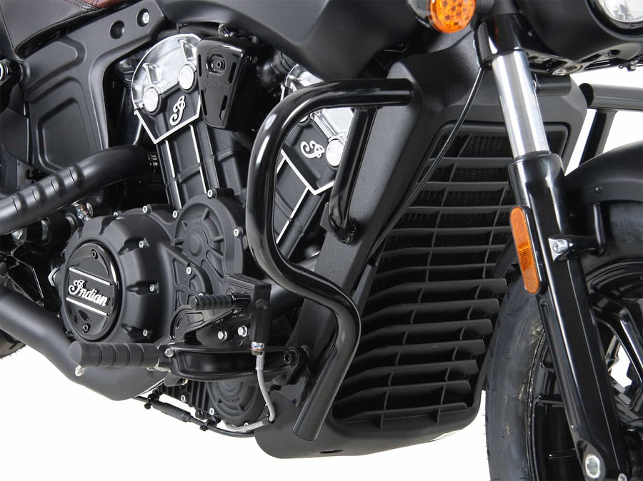 Indian Scout Bobber [2017-2024] - Pogled sa strane štitnika motora