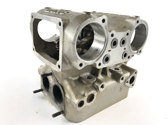 Ducati 888 Strada [1993] - Sylinterin pään sylinteripää