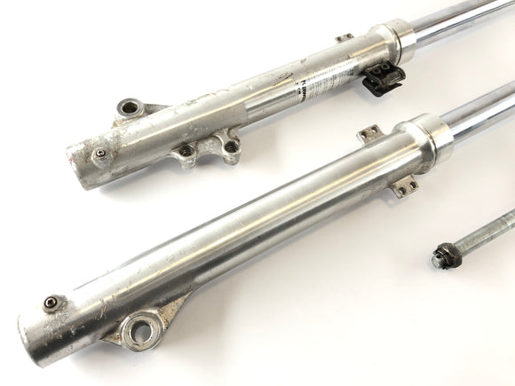 川崎KLR 250 KL250D [1988]  - 軸付きフォークテレガベル