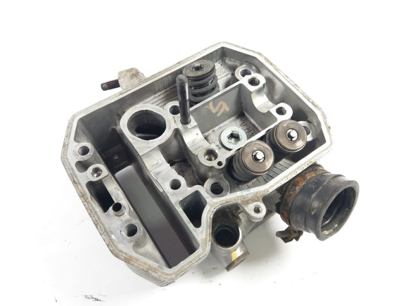 Honda NTV 650 RC33 - hlava válce