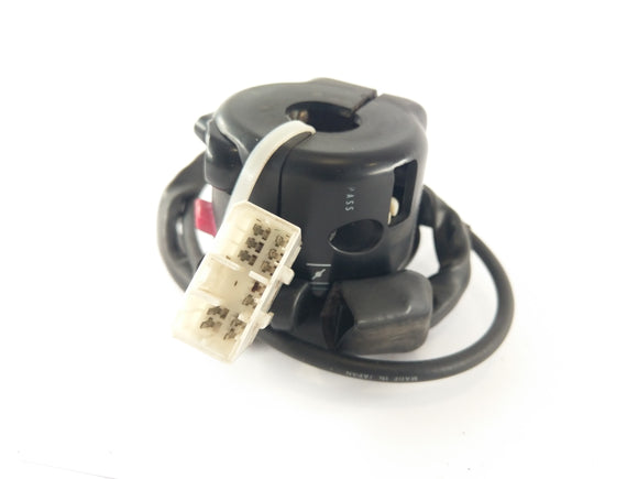 Triumph Trophy 1200 T300E [1996] - Переключатель руля слева не хватает света ???