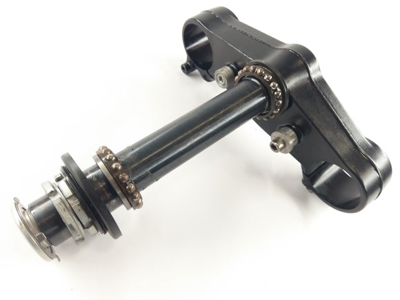 Aprilia RST 1000 Futura [2004] - Форк -мост ниже