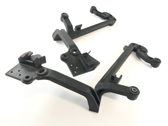 Honda ST 1100 SC26 PAN Europeaan [1990] - Kofferhouder aan de rechterkant en links