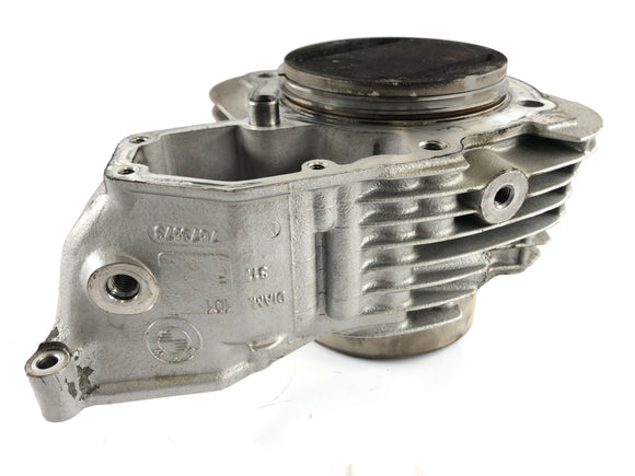 BMW R 1200 GS [2004] - Цилиндр с поршнем