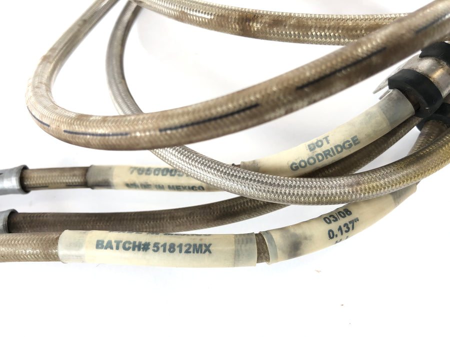 可以在Spyder SM5 [2009]上 - 钢制弹性制动线在正面