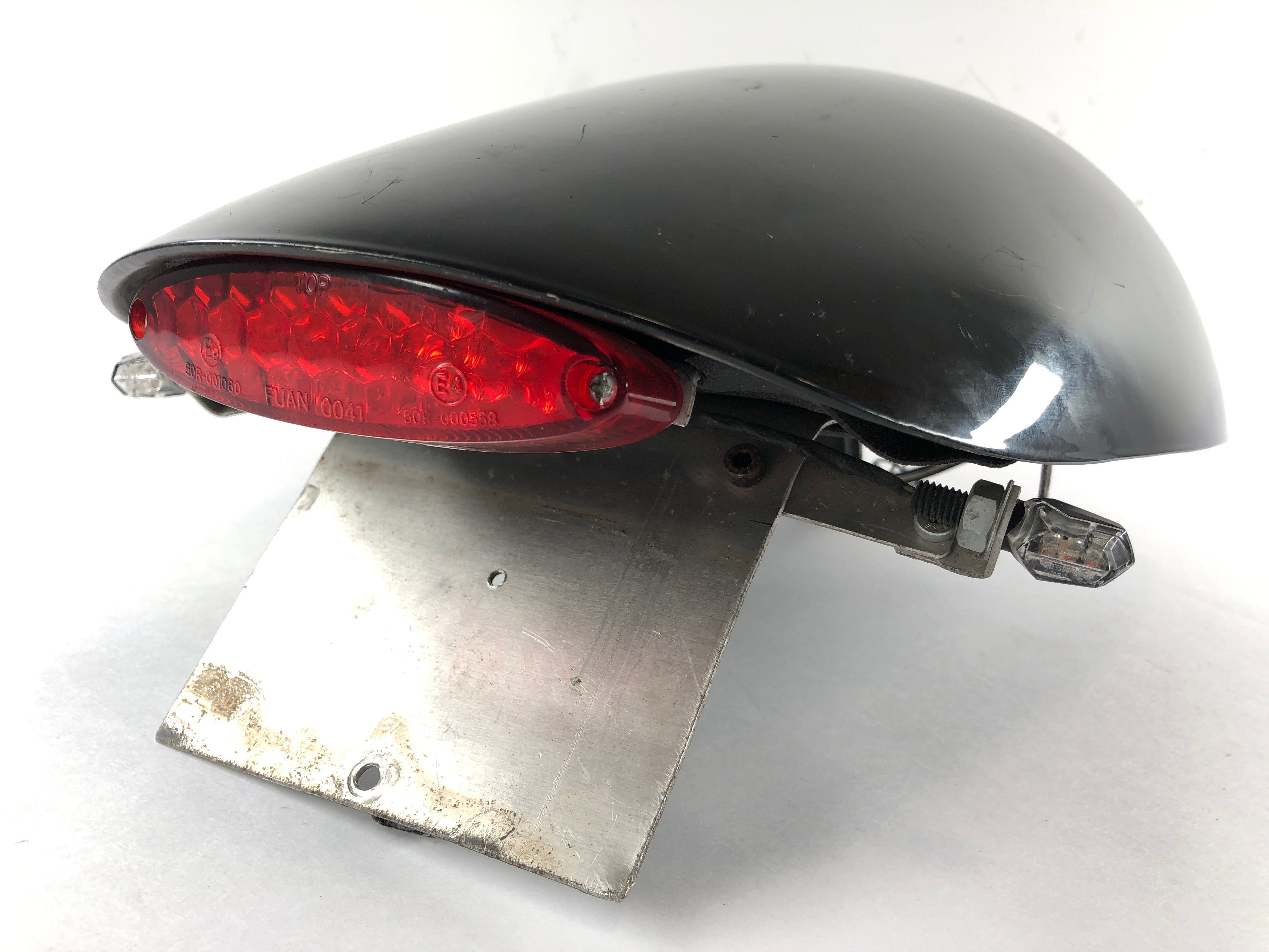 Triumph Speed ​​Triple 955i BJ. 2000 - Spoiler met achterste lichtplaathouder en LED -indicatoren