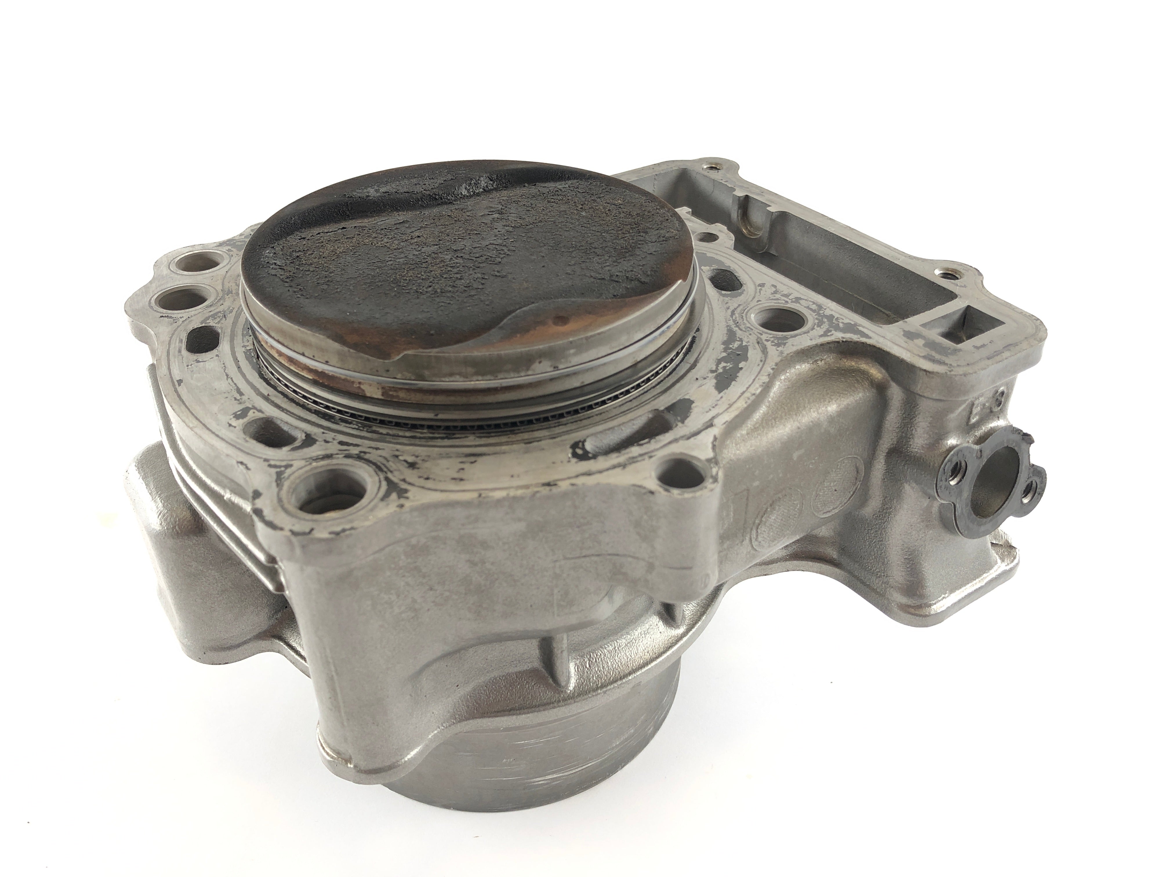 Suzuki DL 1000 V-Strom [2006] - Cylinder with piston at the rear