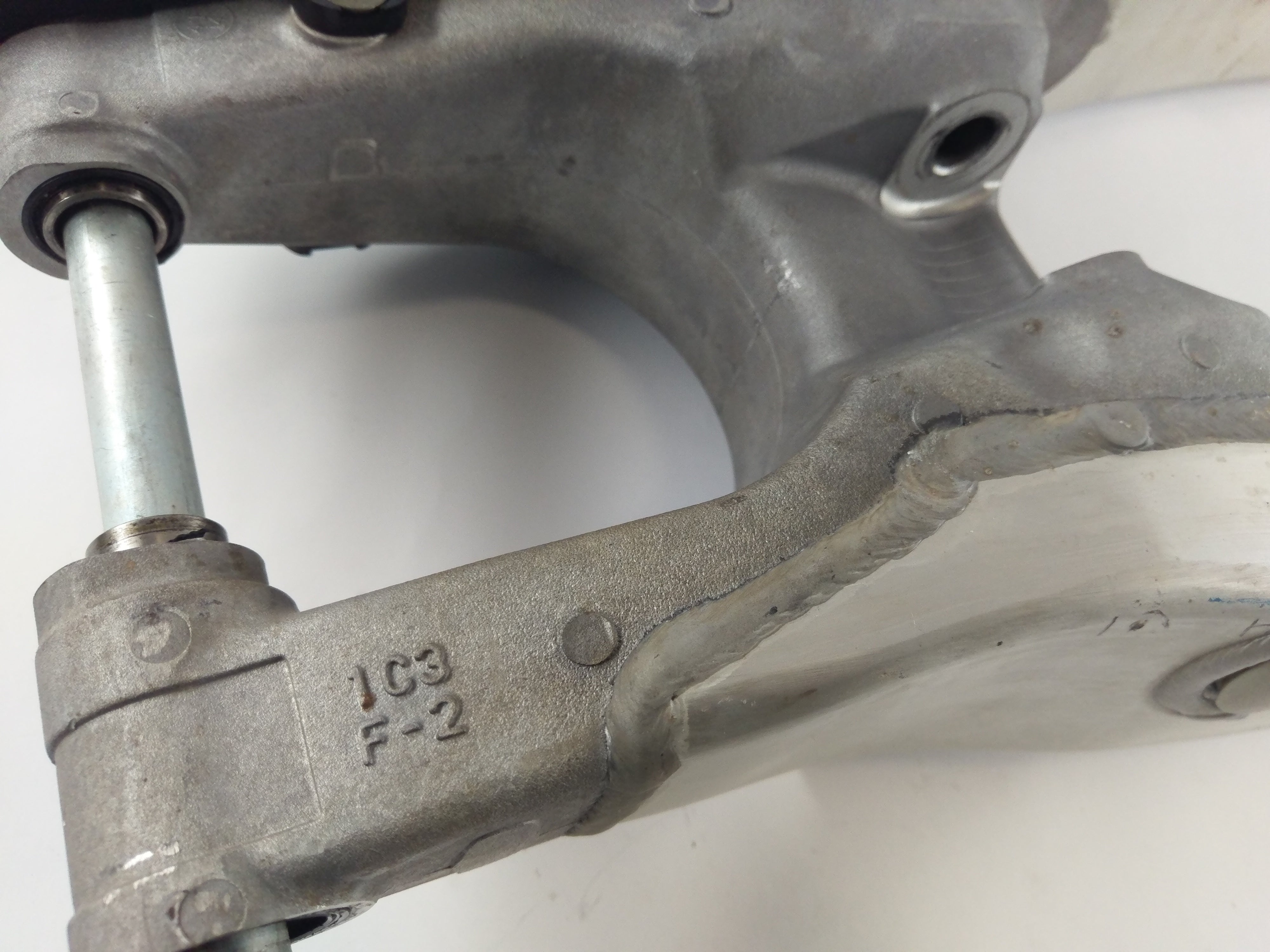 Yamaha YZ 450 F [2005] - Swingarm Rear swingarm