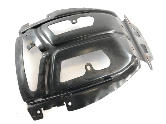 Can On Spyder SM5 [2009] - поддон подкрепления для защиты от брызг сзади