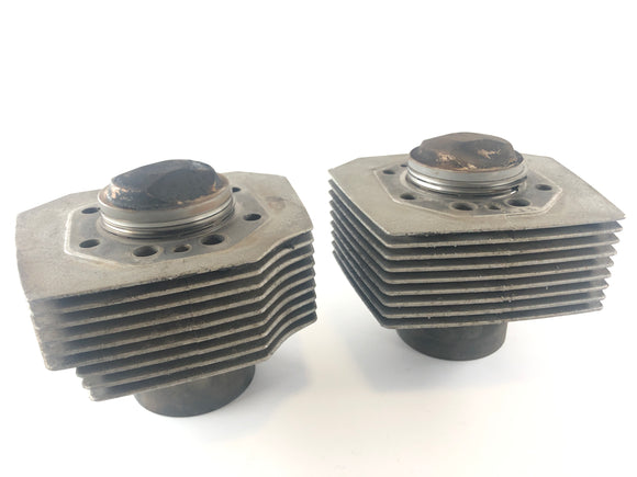 Moto Guzzi Le Mans 1000 VV [1988] - Sylinteri, jolla on mäntä oikealla ja vasemmalla