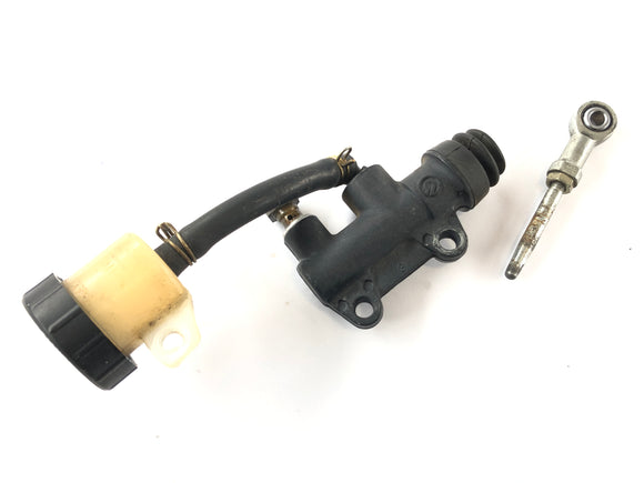 Ducati 888 Strada [1993] - bromspump bakom