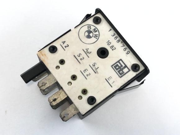 BMW M 535i E28 [1986] - Потрошитель громкоговорителя спереди