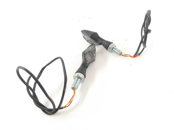 ヤマハTT 600 E 4GV [1996]  - 前面の信号を回す