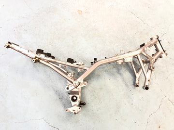 Moto Guzzi Stelvio 1200 8V [2011] - rám s papíry nehoda - bez - 0